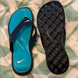 Nike Flip flops